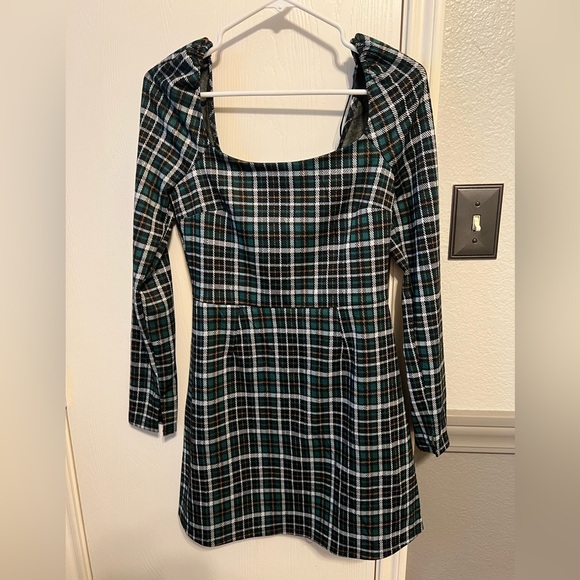 Francesca's Green Plaid Dress - Picture 3 of 4